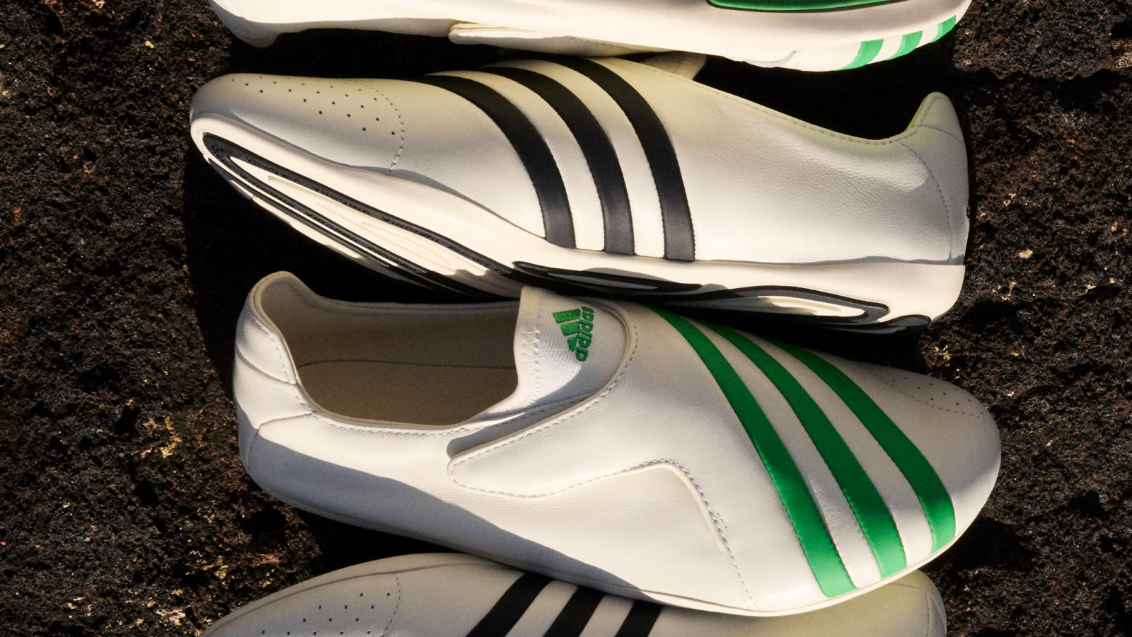 Tenis adidas VIRGINIA Vario FLAT EARTHER en cuero blanco con franjas verdes y negras