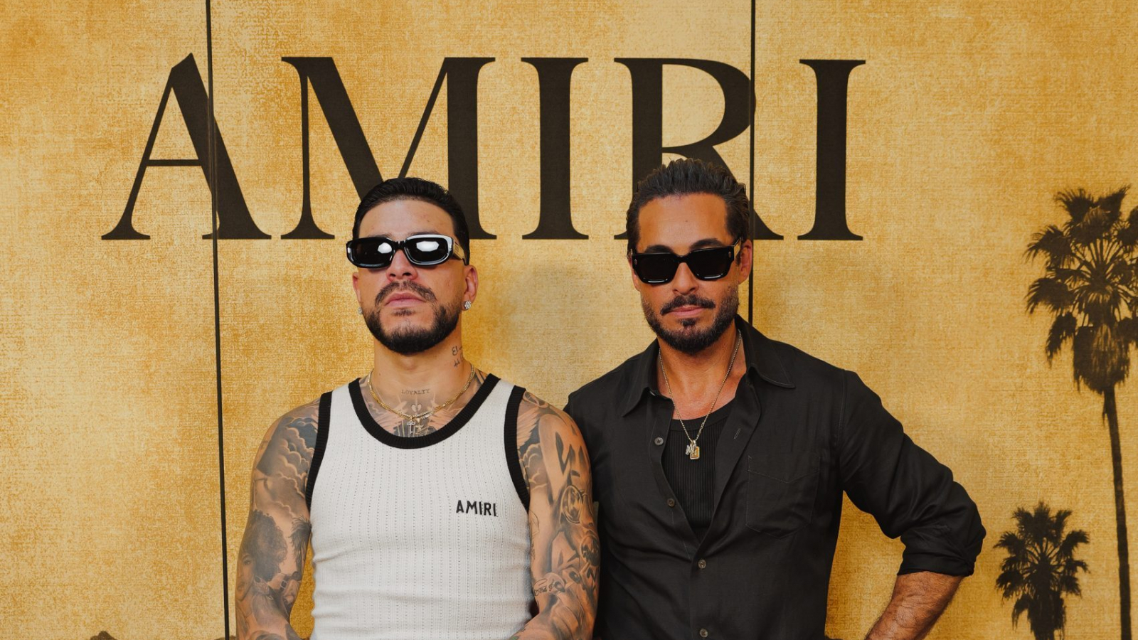 El cantante Ryan Castro junto al diseñador Mike Amiri durante el desfile AMIRI Spring-Summer 2027.