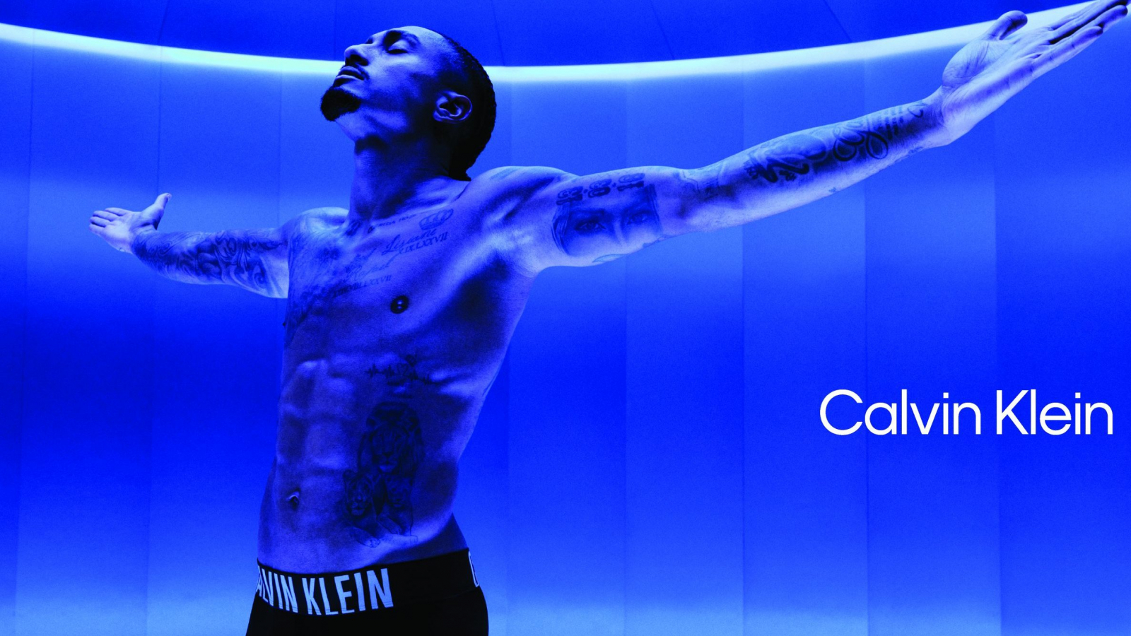 Raphinha protagoniza la campaña Intense Power de Calvin Klein con los nuevos estilos de underwear para 2026.